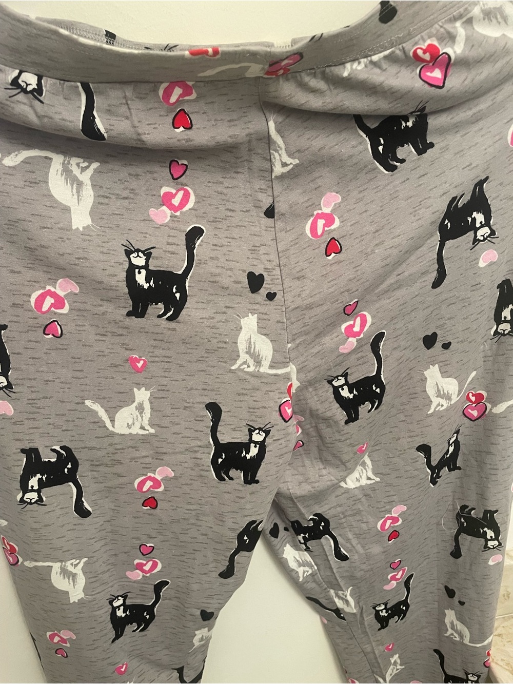 Hue Pajama Pants Cats and Hearts on a Grey Background Size XL NWT - Picture 3 of 7